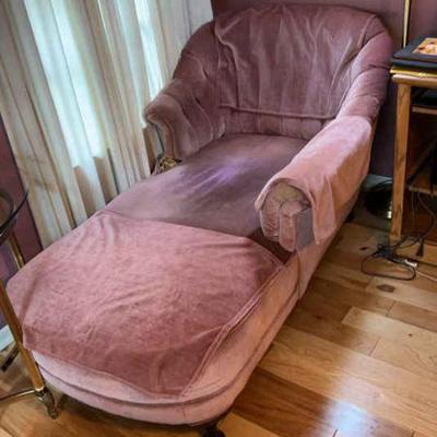 Chaise lounge