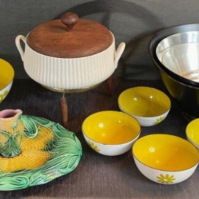 Yellow and green tableware