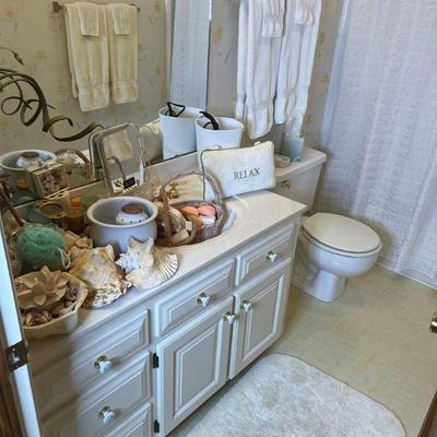 Bathroom decor