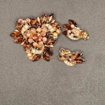 vintage jewelry