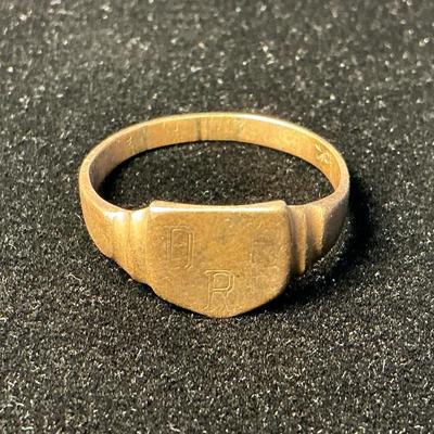 10k Gold Monogrammed Ring (Size 7.75) (2.62 Grams) (C46)