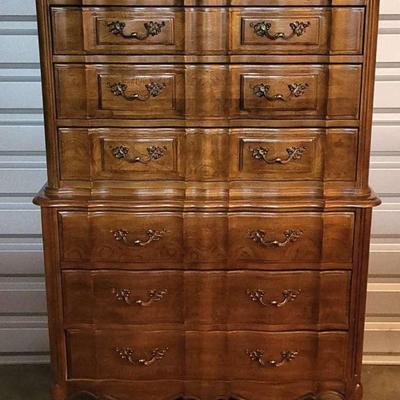 Thomasville Tall Dresser (1122)