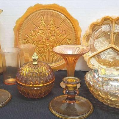 Peaches & Cream Vintage Glassware (1100)