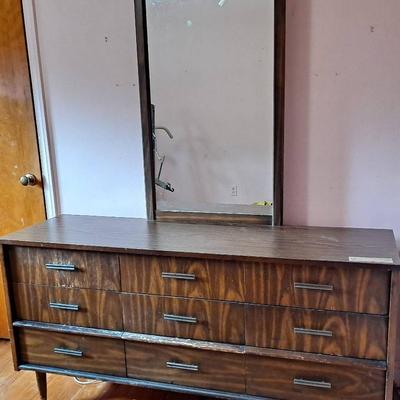 Midcentury Modern (MCM) Nine (9) Drawer Lowboy Dresser With Mirror