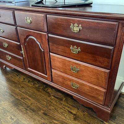 Broyhill Nine Drawer Dresser 