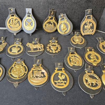 19 Vintage English Brass Horse Medallions 