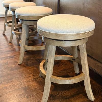 Set Of 4 Counter Height Swivel Bar Stools