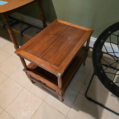 MCM END TABLE