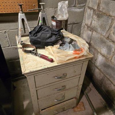 Tool cab.