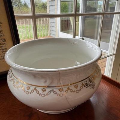 Antique chamber pot