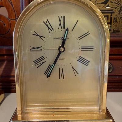 Vintage Howard Miller mantle clock