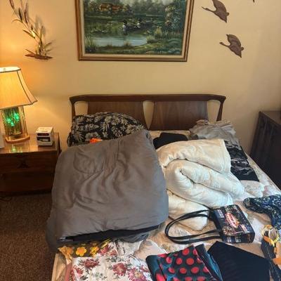 Queen size bed