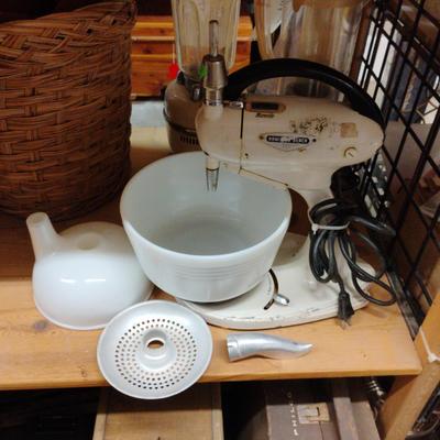 Vintage Mixer With Bowl