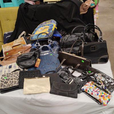 Purses Plus