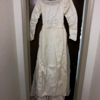 Vintage Wedding Gown (Small) Veil, Headpiece 