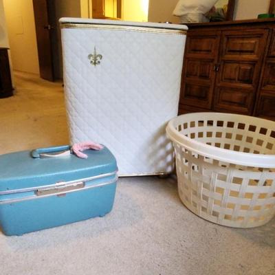 Vintage Laundry Hamper, Travel Case,  vintage laundry basket (very solid plastic)