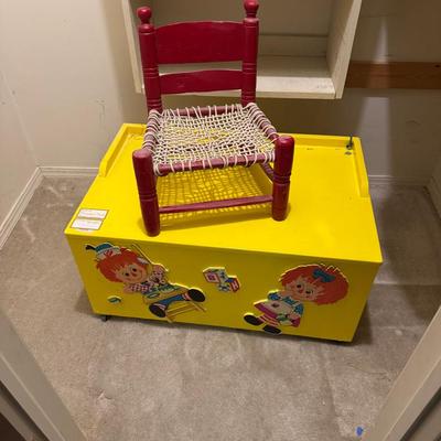 Raggedy Ann And Andy Toy Box And Chair