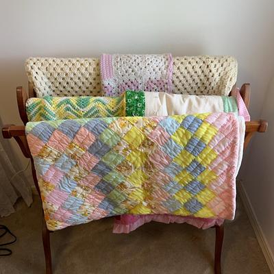 Quilt Holder Plus Quilts And Afghans