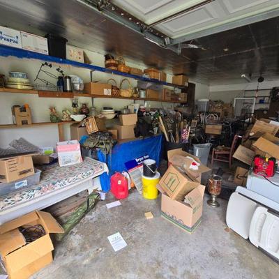 All boxes will be unpacked n more pics uploaded 