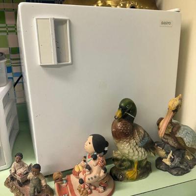 Sanyo refrigerator