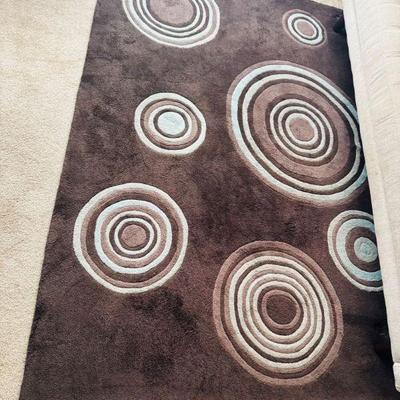 Circle Pattern Brown Rug - Similar to Linon Rugs Trio Collection	