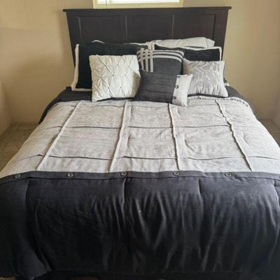 Complete Queen Bed Set: Headboard, Mattress & Bedding - Must Take All	