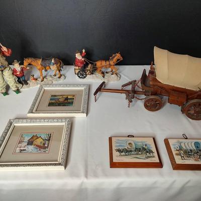 Wagon Train Set And Decor Pieces 