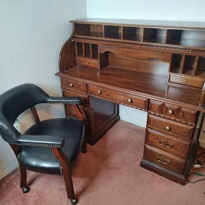 Roll top desk