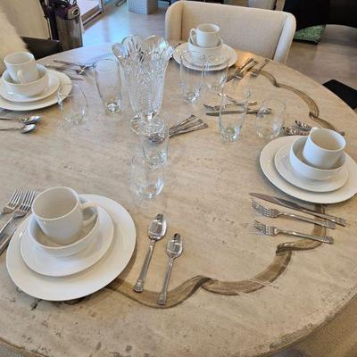 Stunning ARHAUS Dining set!