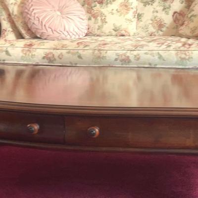 Vineyard Manor Coffee & Side Table