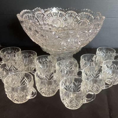 Glass Pedestal Punch Bowl With 12 Glasses