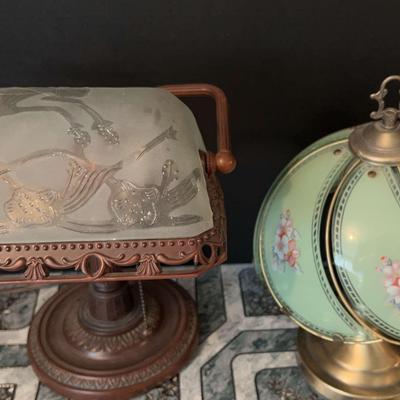 2 Vintage Table Lamps