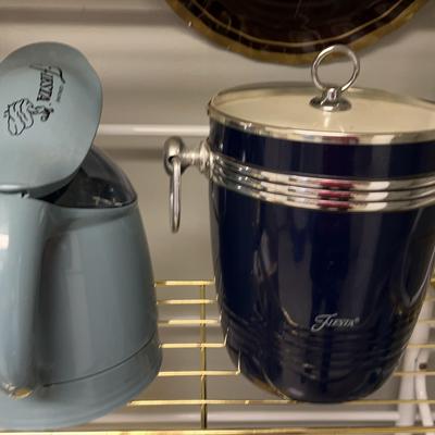 Fiesta Juicer & Ice Bucket