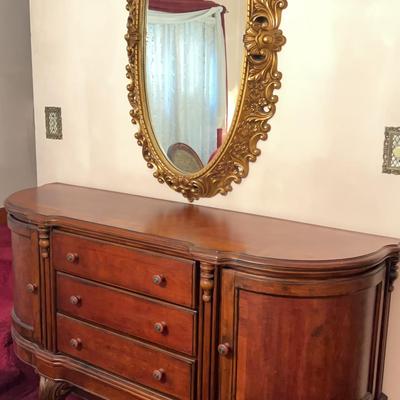 Vineyard Manor Buffet With Mirror