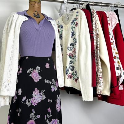 Vintage Women’s Clothing - Carly Bkake, Clio, LL Bean, Alfred Dunner, Jason Maxwell & More (M-XL)