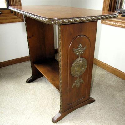 Antique medallion rope edge table