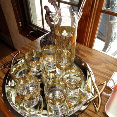Vintage Culver Valencia pitcher & glasses