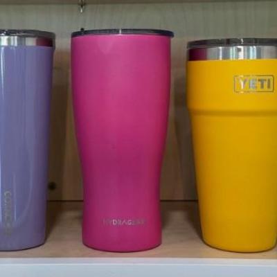 (2) Yeti 26 Oz. Tumblers, (2) Corkcicle Tumblers, And A Hydragear Tumbler