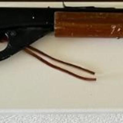 Vintage Daisy Red Ryder Lever Action BB Gun 