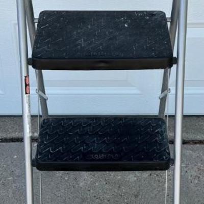 Cosco 200 Pound 32" Step Stool