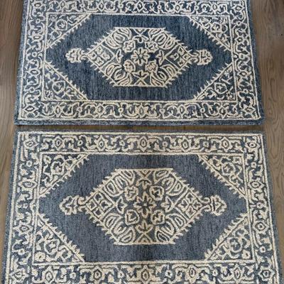 (2) Safavieh Micro Loop 2.5' X 4' Rugs Blue And Ivory