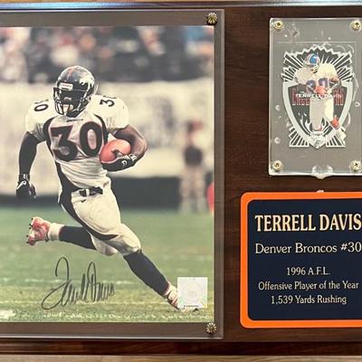 Terrell Davis Hand Signed Photograph In Plaque 1996 N.F.l Offensive Player Of The Year With COA