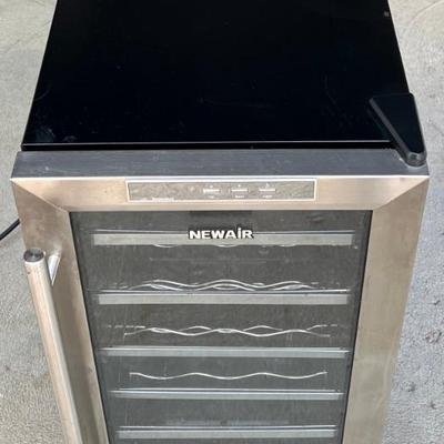 NewAir Thermoelectirc Wine Cooler Model AW-181E