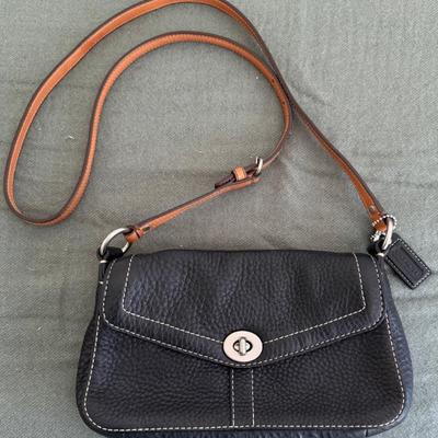 Vintage Authentic Black Pebble Leather Coach Body Bag
