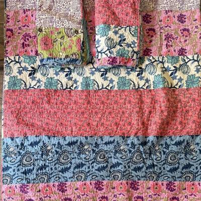 Laura Hart 100 Percent Cotton 86" X 98" Bed Spread With (2) Pillow Cases 