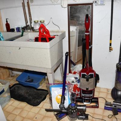 698 laundry room