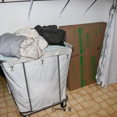707 laundry room