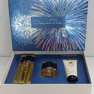 Oscar De la Renta 3 Piece Fragrance Set