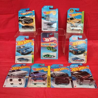 Hot Wheels Star Trek "U.S.S. Vengeance" Model Toy Ship W/ Mattel Car Collection