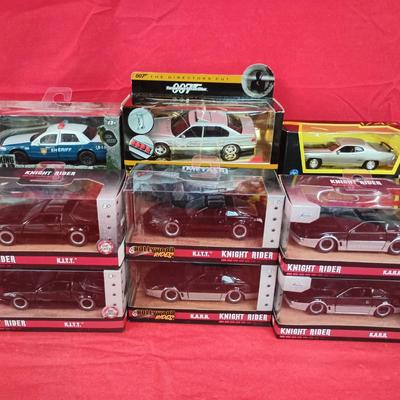 Corgi 007 BMW 750i Action Model Car W/ Model Car Collection